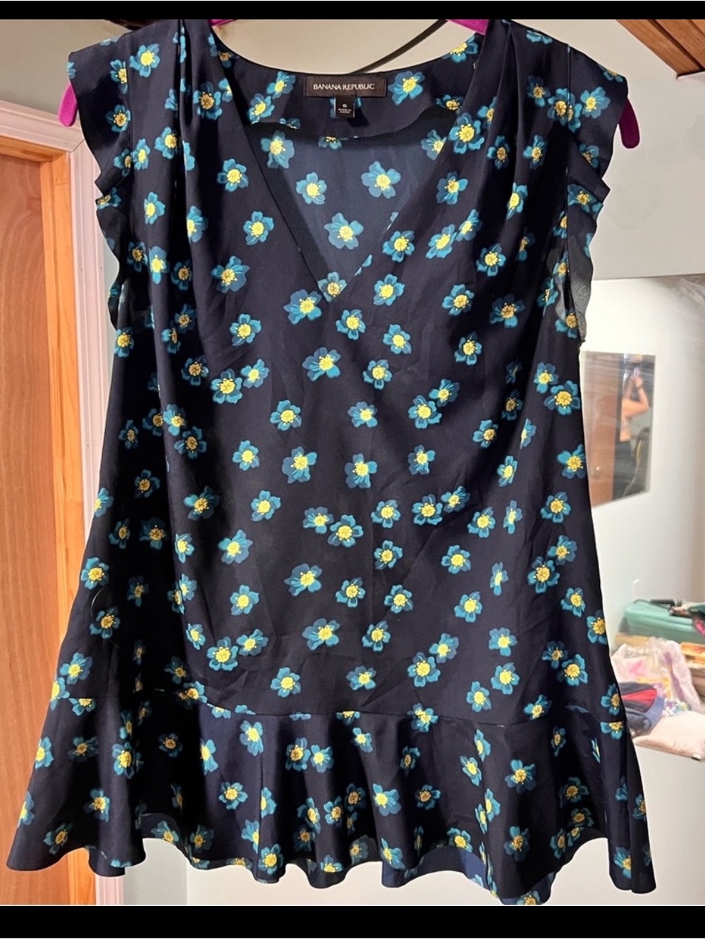 Y2K Banana Republic Black Floral V-Neck Ruffle Tank